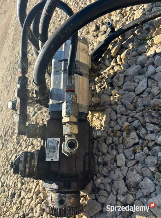 Pompa główna napędowa hydrostat Karmiarka