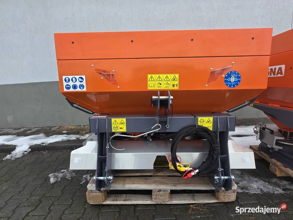 Rozsiewacz nawozów polowy sadowniczy AGREX TWX Rawa Mazowiecka