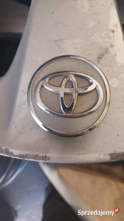 Dekielki TOYOTA wielkopolskie Poznań sprzedam