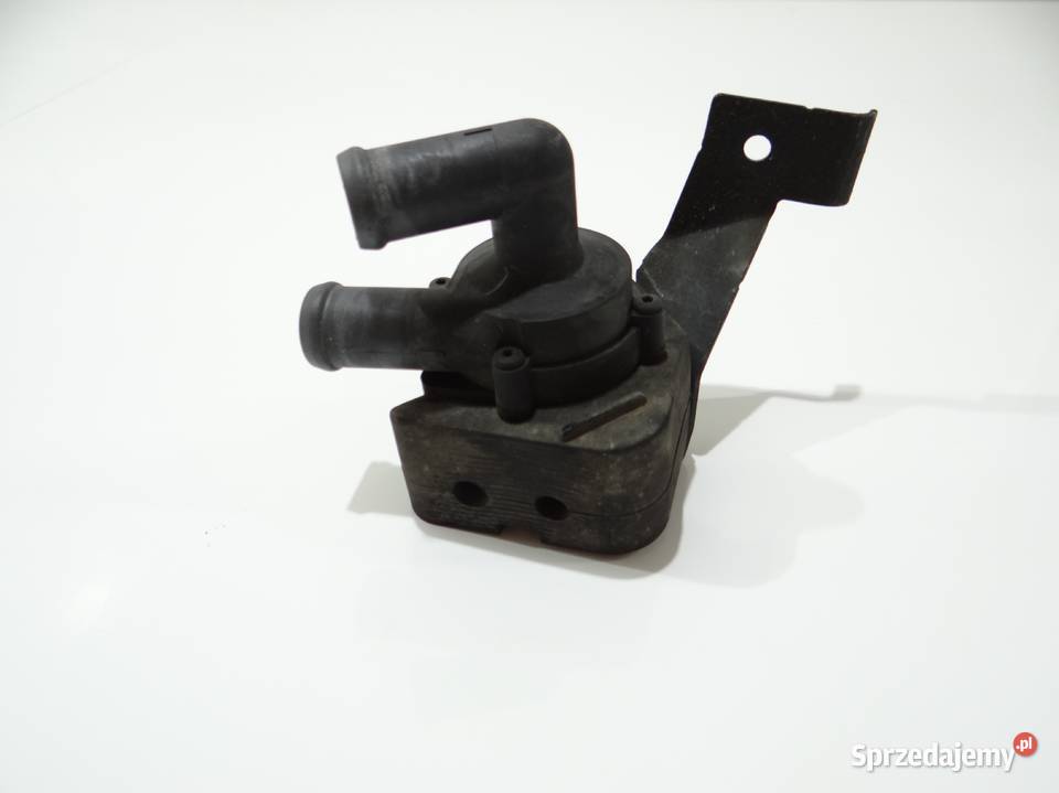 DODATKOWA POMPA OBIEGU WODY BMW F10 20D 9239313 Strzyżewice