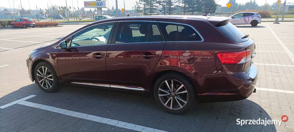 Toyota Avensis t27 kombi diesel Polski salon czujnik parkowania Pabianice