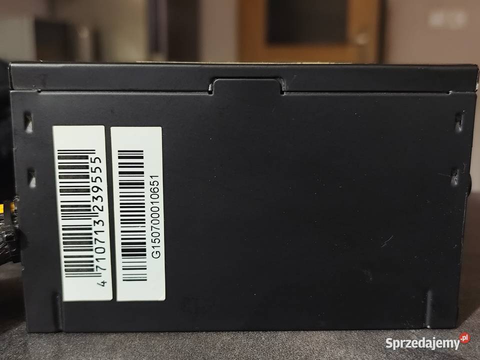 Zasilacz 600W mało używany sprzedaję gdyż Śmigiel