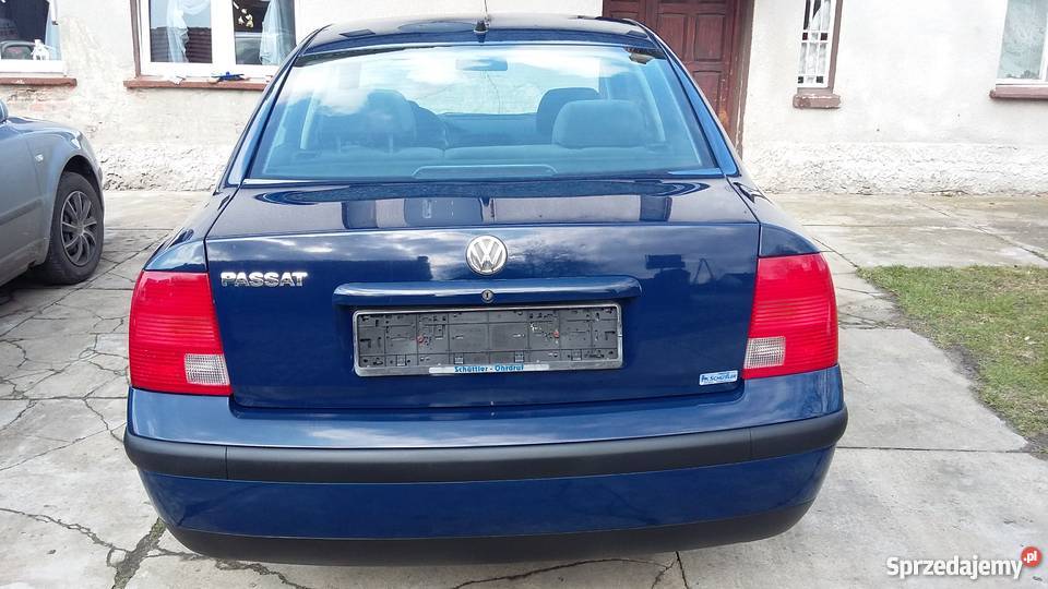 VW PASSAT B5 16 KLIMAModel 1998 Bezwypadkowy Wschowa