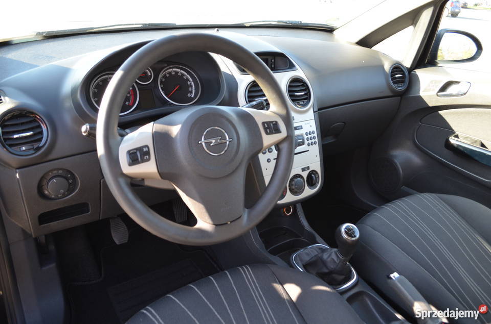 Opel Corsa D 12 ORYGINALNY LAKIER poduszka powietrzna Corsa Chorzów