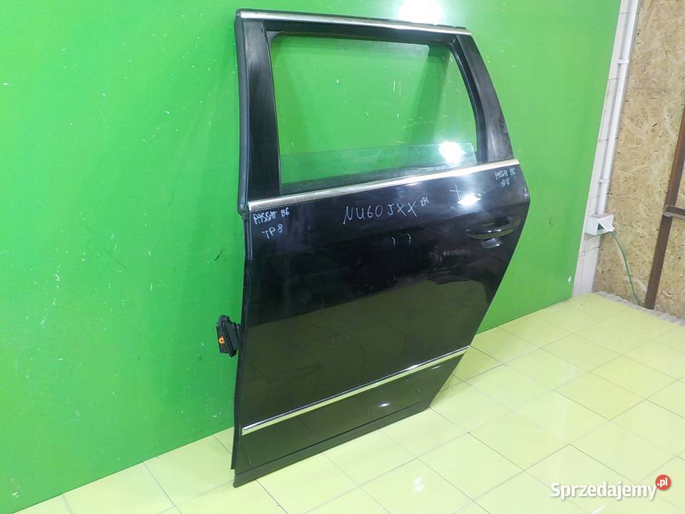 VW PASSAT B6 20 TDI 10r KOMBI drzwi lewe tyl osobowe Suków