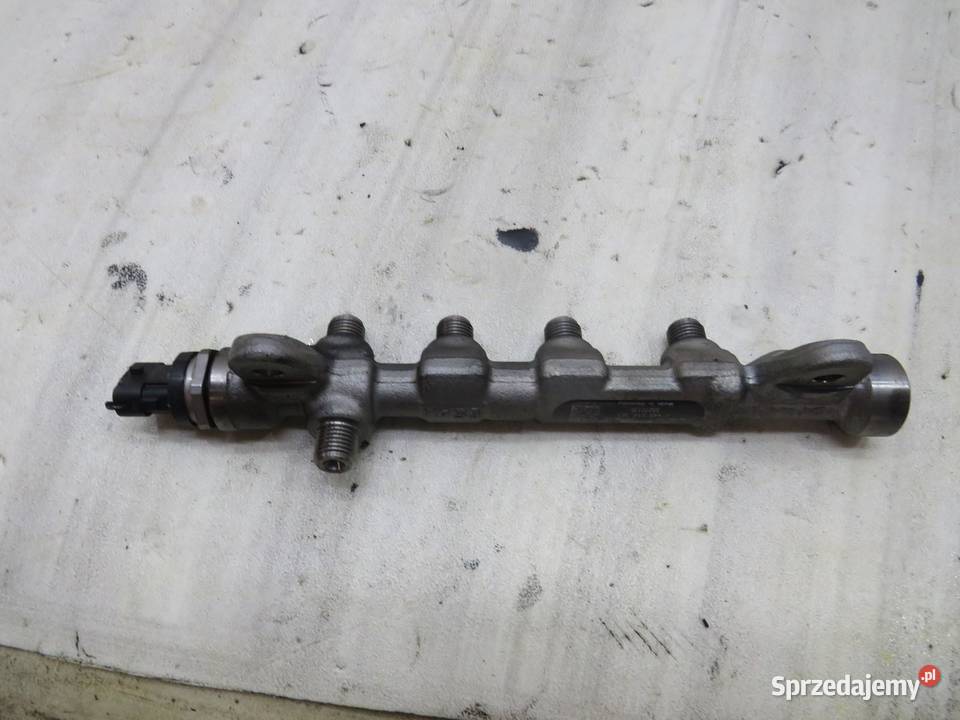 LISTWA WTRYSKOWA FIAT 500X 55272135 osobowe sprzedam