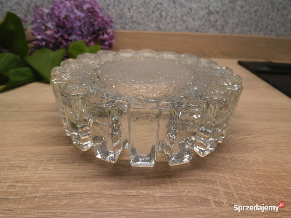 Szklany przyciskpopielnica masywna