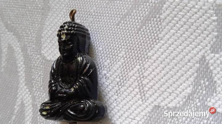 RZEŹBIONA PRZYWIESZKA W KSZTAŁCIE BUDDY Piła