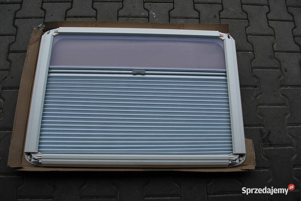 Roleta okienna REMIS 100x69 do kampera Grzebowilk