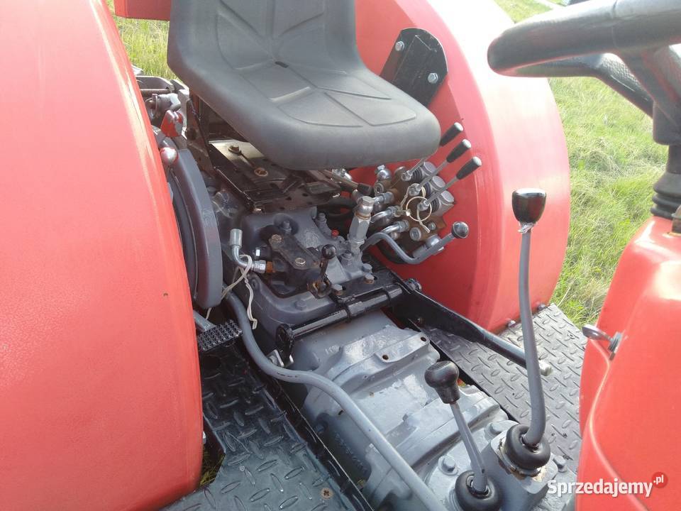 Massey Ferguson 152 Maszyny rolnicze