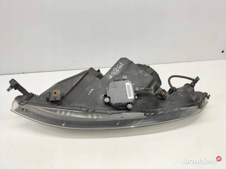 LAMPA PRZÓD PRAWA XENON EUROPA UFO PRZETWORNICA