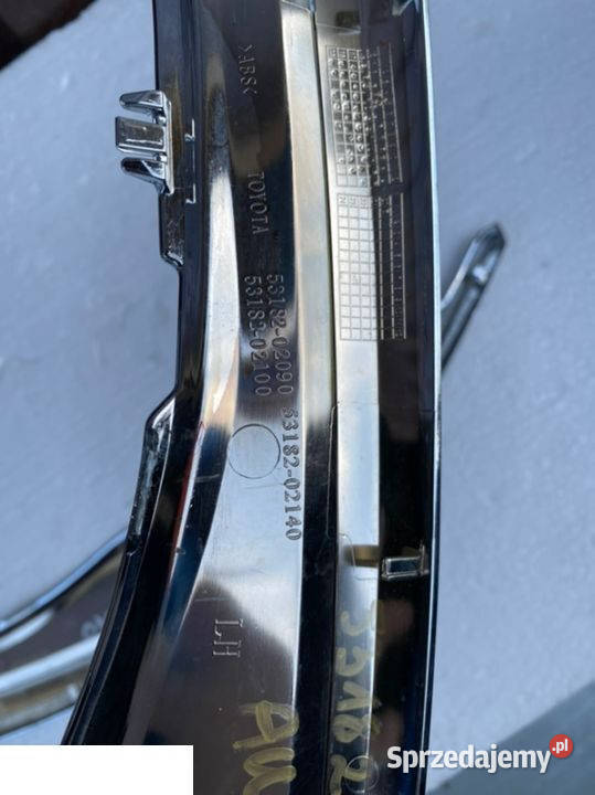 Toyota Auris listwa chrom reflektora przód lubelskie Kozubszczyzna sprzedam