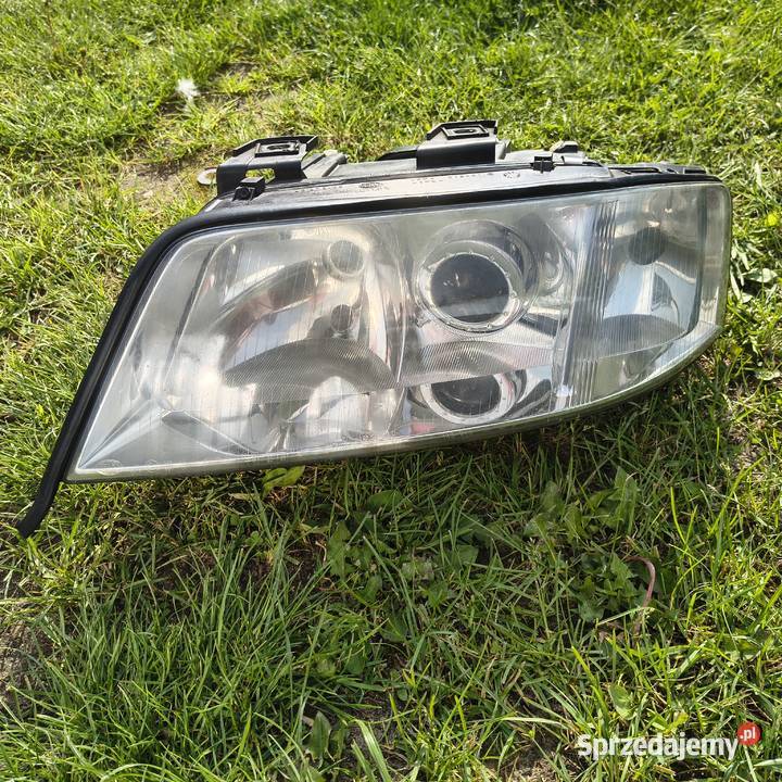 Lampa reflektor Audi A6 C5 0799 prawa oryginał lubelskie Zalutyń