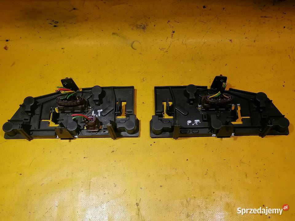 wkład żarówek lampa tył Peugeot 406 sedan lewy Silniczki regulacji