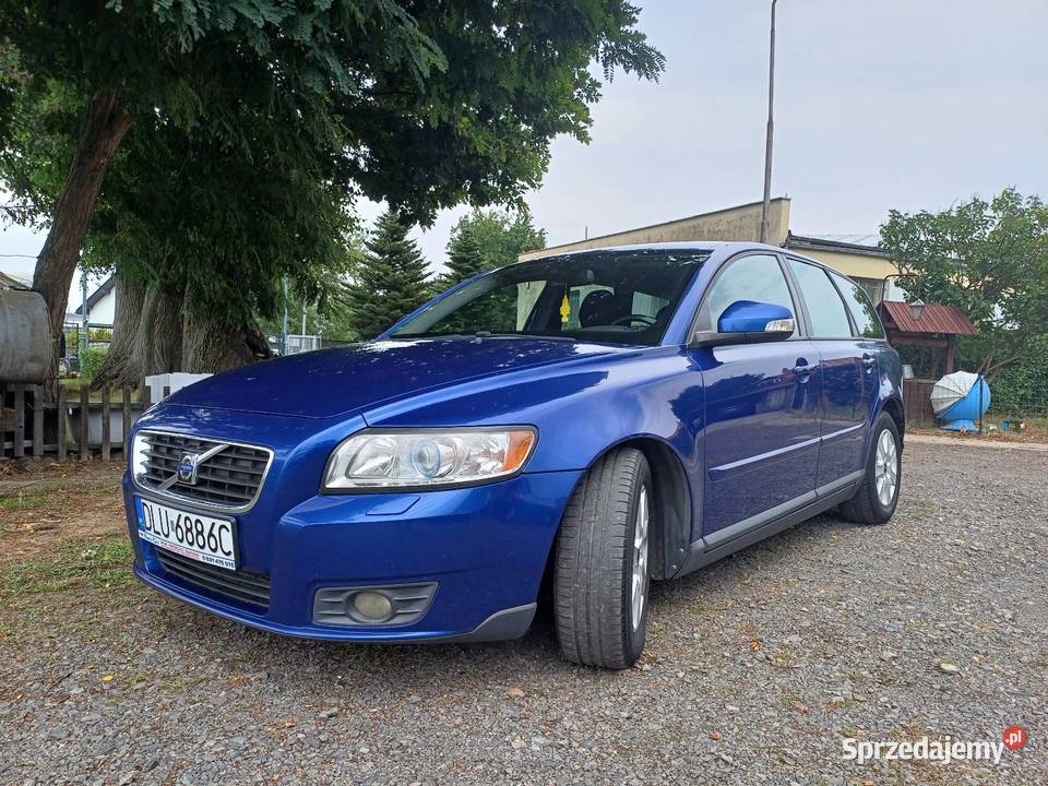 Volvo V50 DRIVe 16D 109 2010r ksenon Navi DVD elektryczne lusterka sprzedam