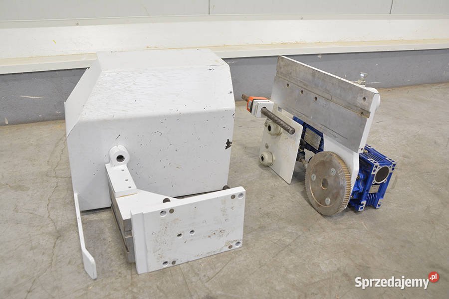 6575 PODAJNIK DO STRUGARKI CZTEROSTRONNEJ