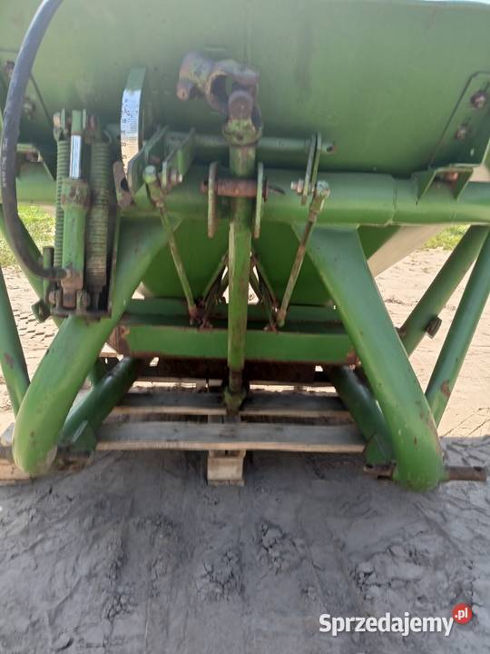 Rozsiewacz AMAZONE 600 l Maszyny rolnicze