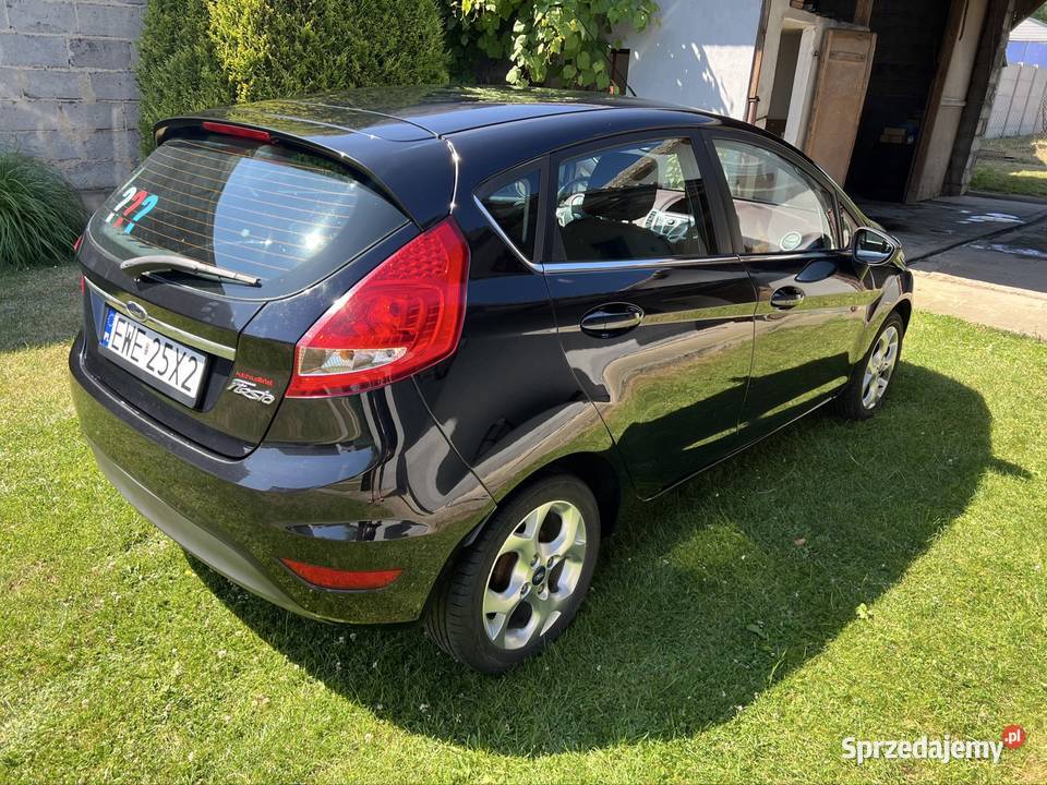 Ford Fiesta 14 benzyna climatronic grzana szyba wielofunkcyjna kierownica Wieruszów