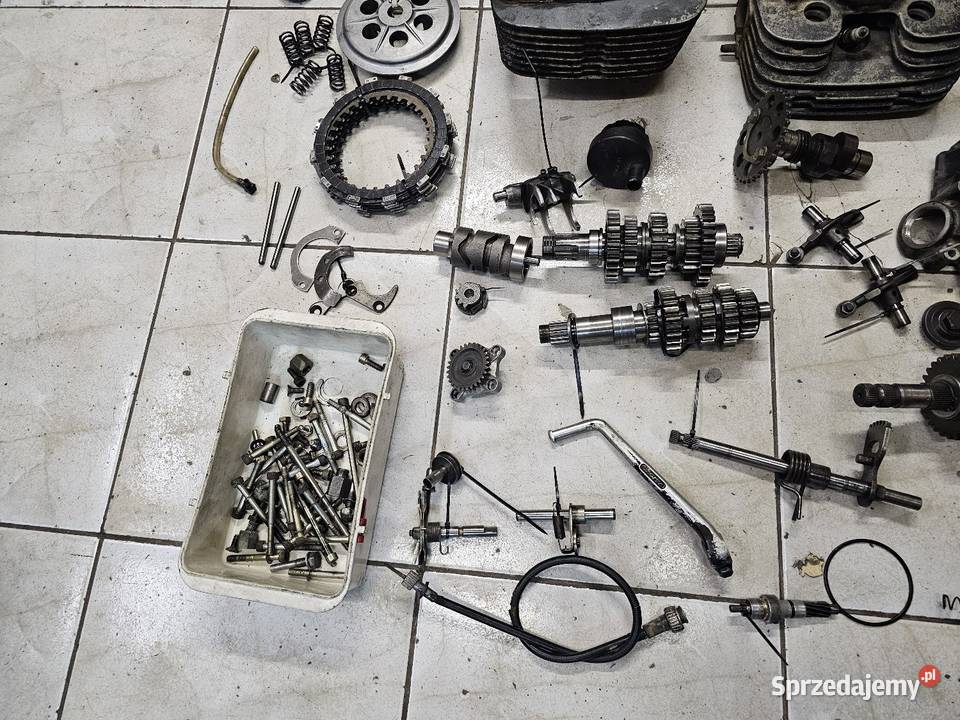 Cagiva Ala Rossa 350 silnik części wał kapa