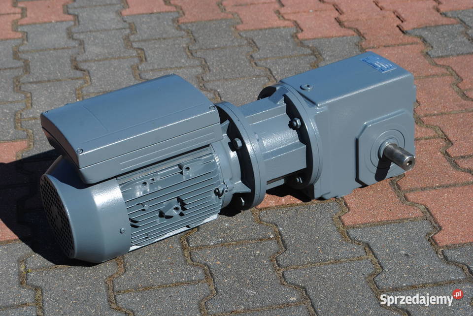 Motoreduktor kątowy 22kw 65obrmin Kargowa