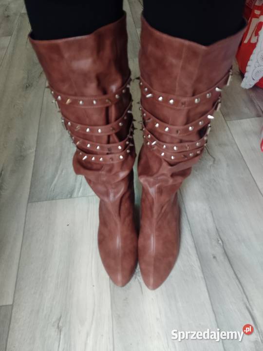 4142 Brązowe bogato zdobione ćwiekami Kozaki Kraków sprzedam