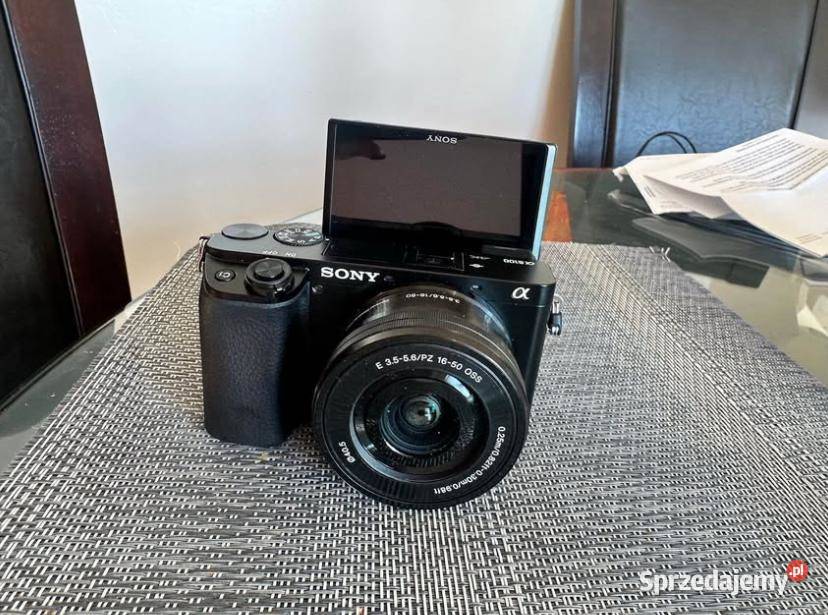 NA SPRZEDAŻ Aparat bezlusterkowy Sony Alpha Wiązownica