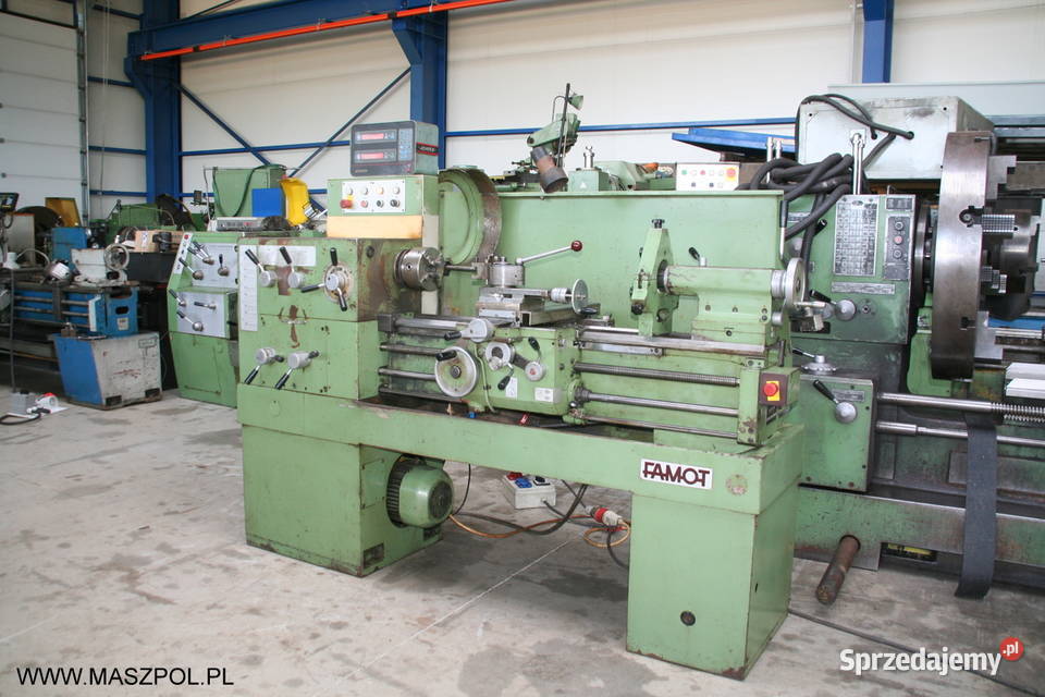 Tokarka uniwersalna TUM 35 D1 x 800 FAMOT