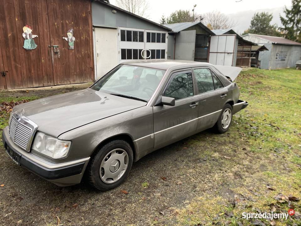 Mercedes 124 uszkodzony Szydłowiec