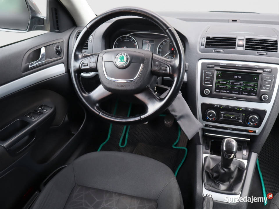 Skoda Octavia 14 TSI światła przeciwmgielne Bielany Wrocławskie