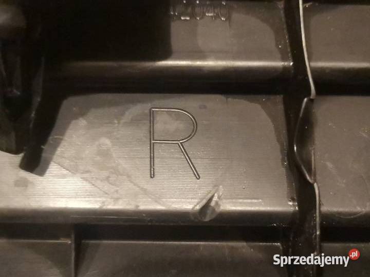 TOYOTA RAV4 IV PRAWA KRATKA ZDERZAKA PRZÓD Międzychód