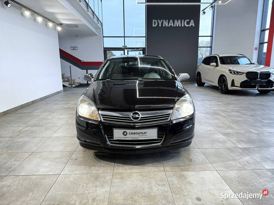 Opel Astra 16 116 M5 2011 r salon klimatyzacja Astra