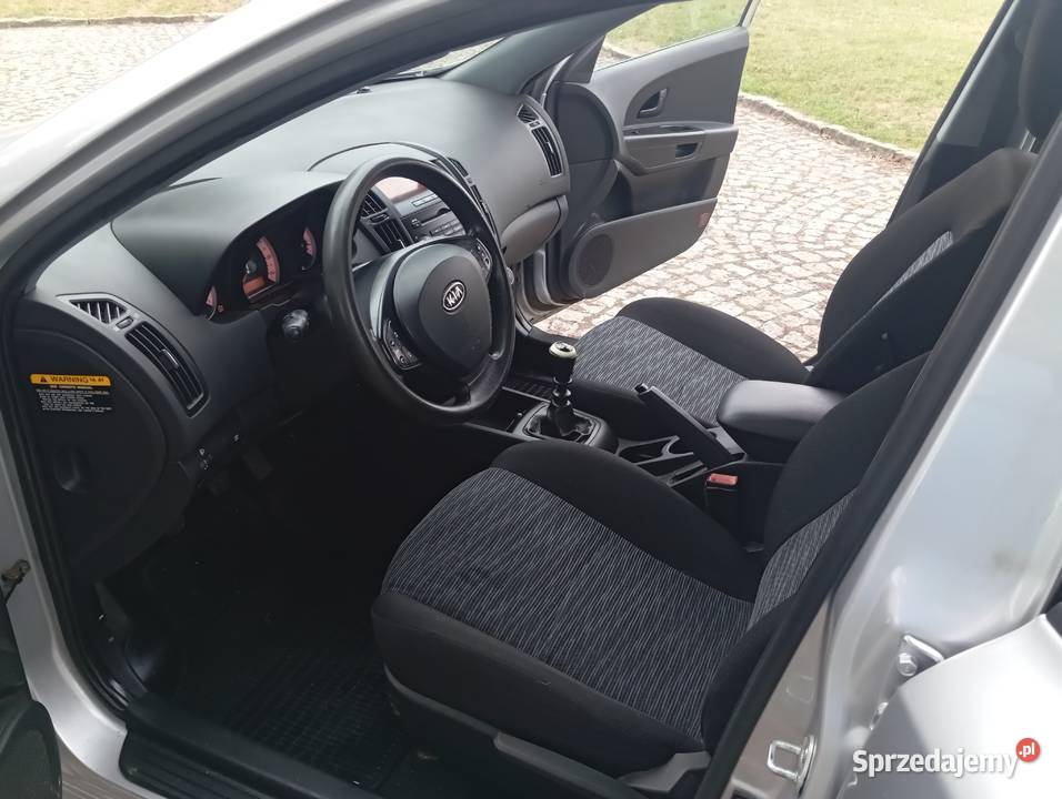 ŁADNA KIA CEED 20 CRDI 1 WŁAŚĆ SALON POLSKA wspomaganie kierownicy