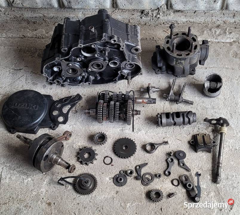 Części silnikowe Suzuki rm8085 96r Wieluń sprzedam