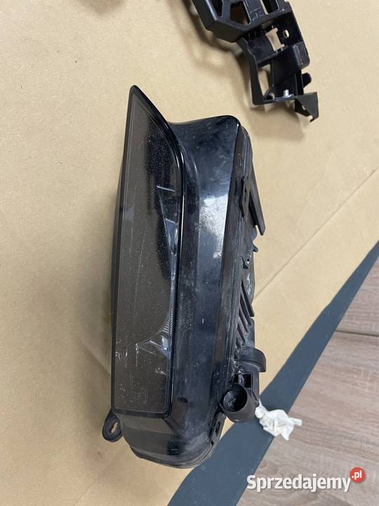 Audi A4 b8 halogen lewy przód lewe Kozubszczyzna