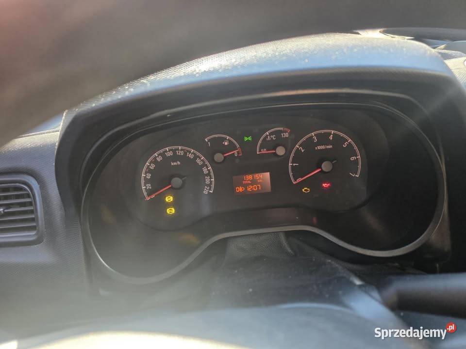 Opel Combodvan 125d 90 2016r Bezwypadkowy małopolskie Chrzanów sprzedam