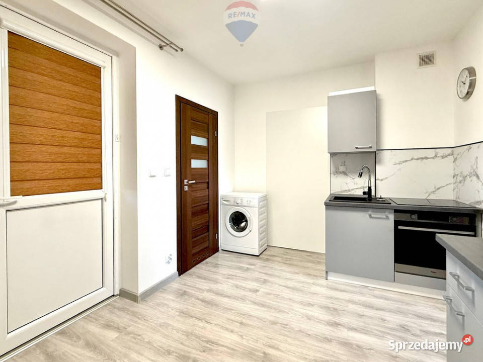 Duża kawalerka w Kamienicy Liczba pokoi 1 Wynajem śląskie Bielsko-Biała