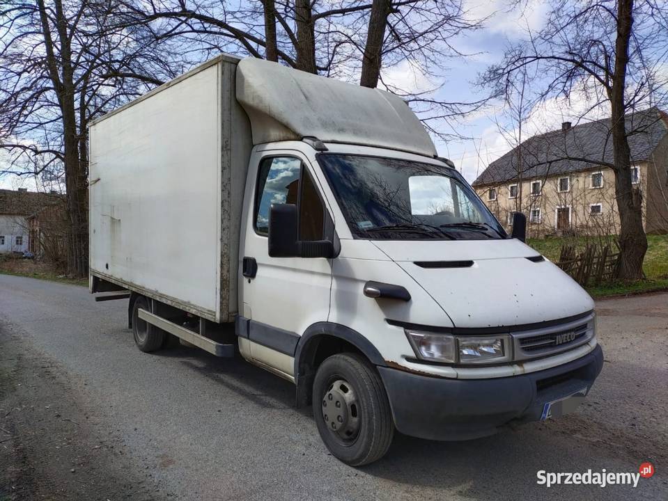 Skup samochodów dostawczych odbiór lawetą i Jelenia Góra