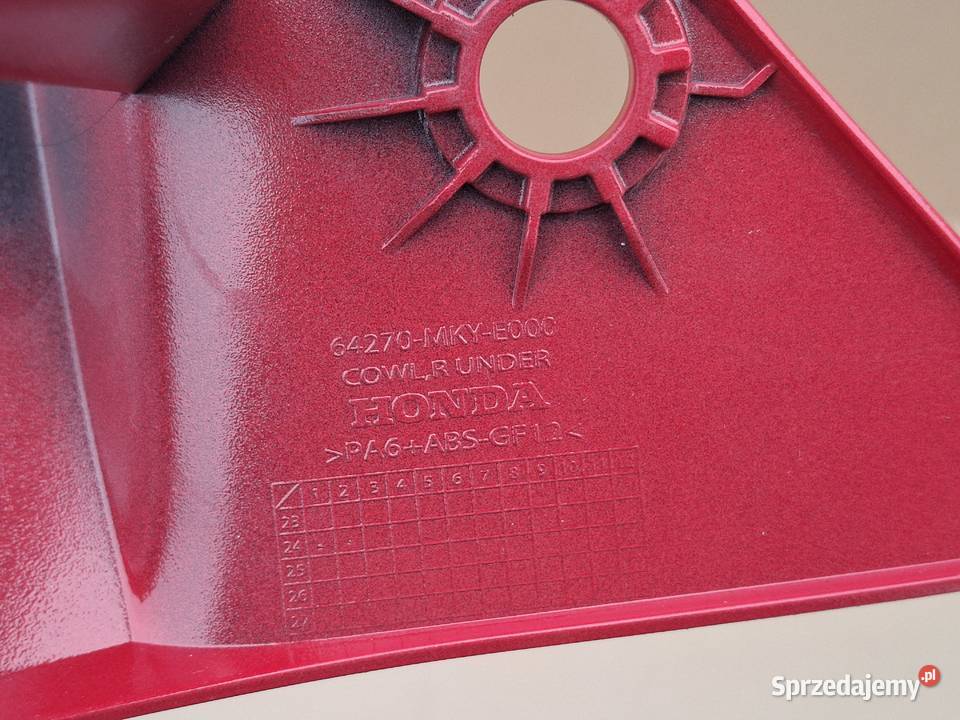 HONDA CBR 650R CBR650R PŁUG PRAWY OWIEWKA DOLNA Szyby i owiewki