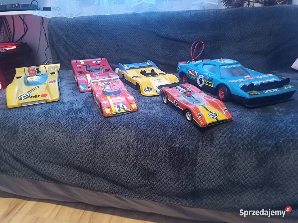 Stare zabawki samochody z lat 80 lubelskie Wywłoczka