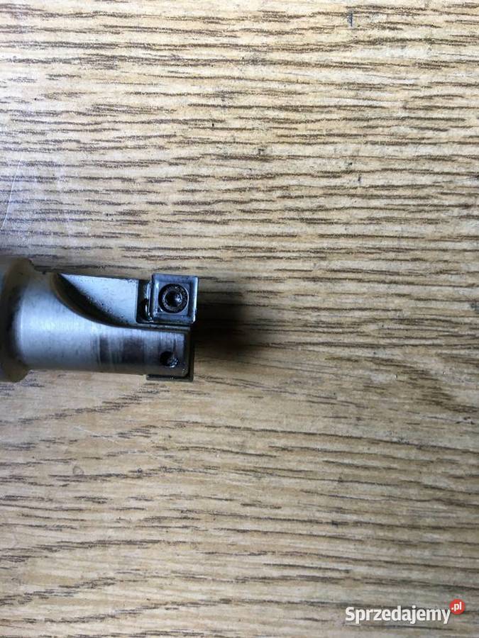 Frez z wymiennymi płytkami ISCAR E90XD14W1606 Czarnożyły