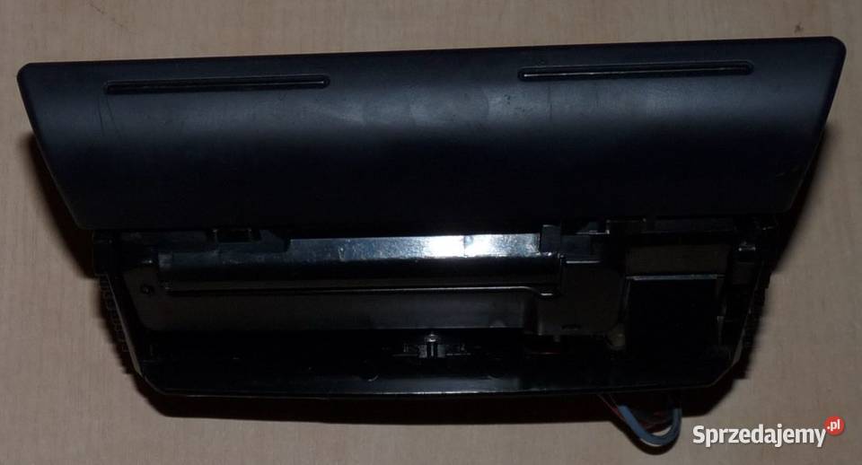 POPIELNICZKA PRZÓD AUDI A6 C5 1 DIN 4B0857951FG Łódź