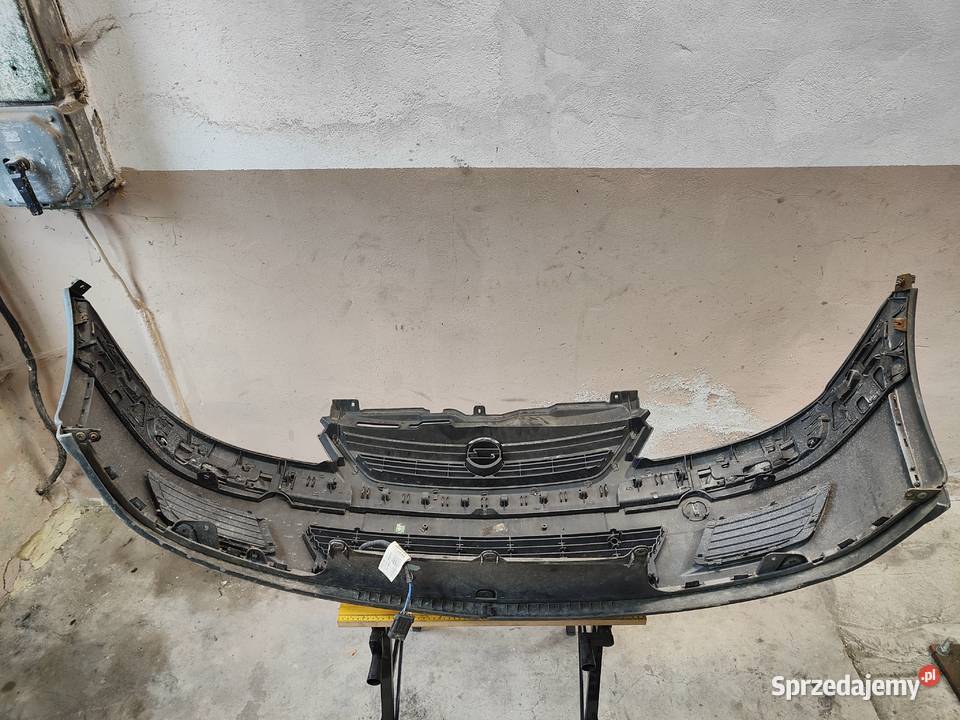 Zderzak przedni Opel Corsa C Zderzaki