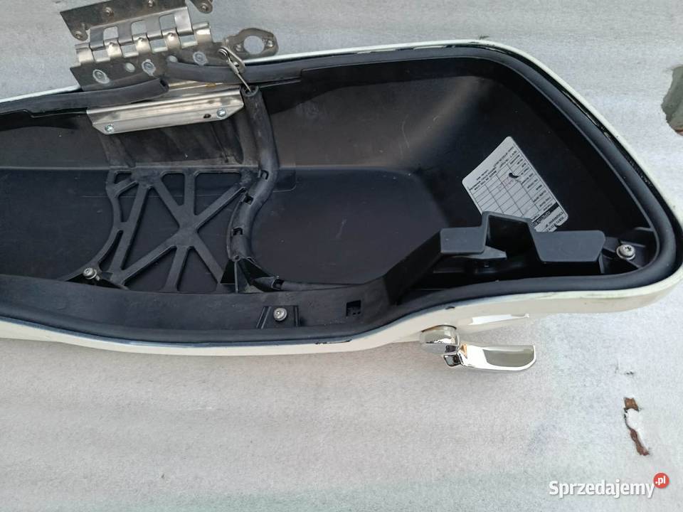 Harley 2014 wieko pokrywa kufer zawias