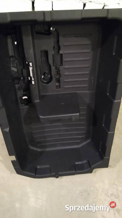 Wkład schowek do bagażnika Nissan jukę F15 Łódź