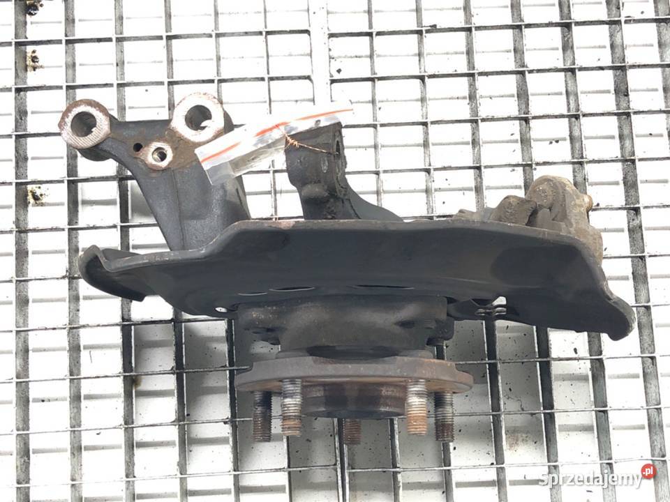 ZWROTNICA LEWY PRZÓD TOYOTA COROLLA E18 16 132