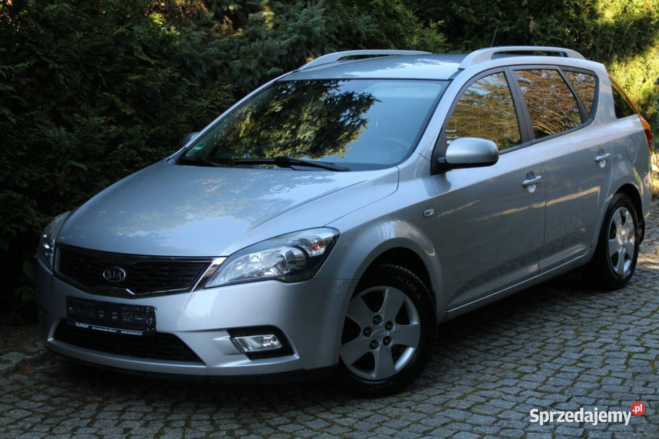 Kia Ceed EX Benzyna 110 Opłacona I 20062012 Rok produkcji 2010