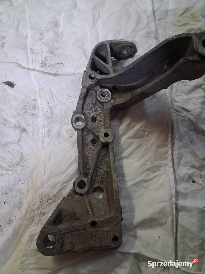 Skoda octavia II wspornik wahacza lewy prawy