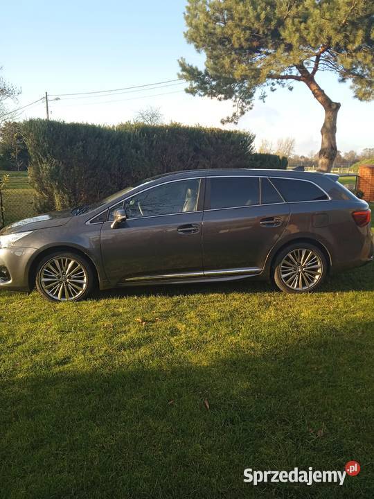 Toyota Avensis 2 diesel 143 isofix Avensis lubelskie Radzyń Podlaski