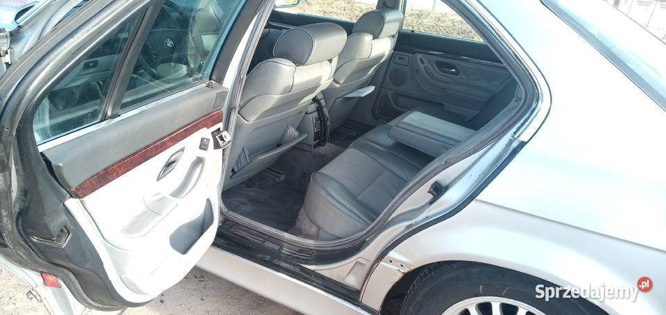 BMW E38 M60B40 automat Piasek
