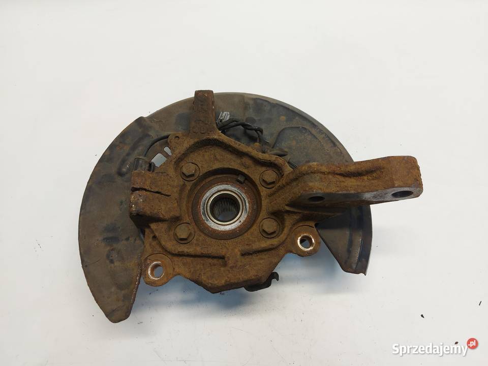 Subaru WRX STI 2015r zwrotnica prawa przód